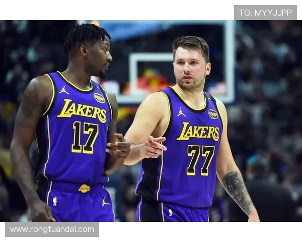 2004年湖人与火箭季后赛对决回顾及精彩瞬间分析