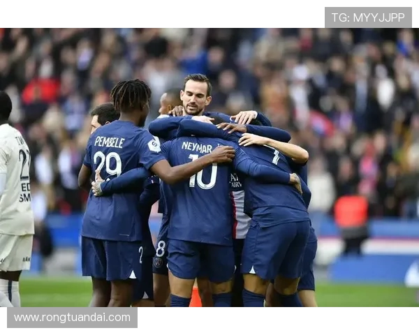 利尔主场迎战巴黎圣日耳曼双方争夺法甲联赛重要积分